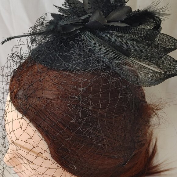 Black fascinator hat with feathers and veil (002) main image 6